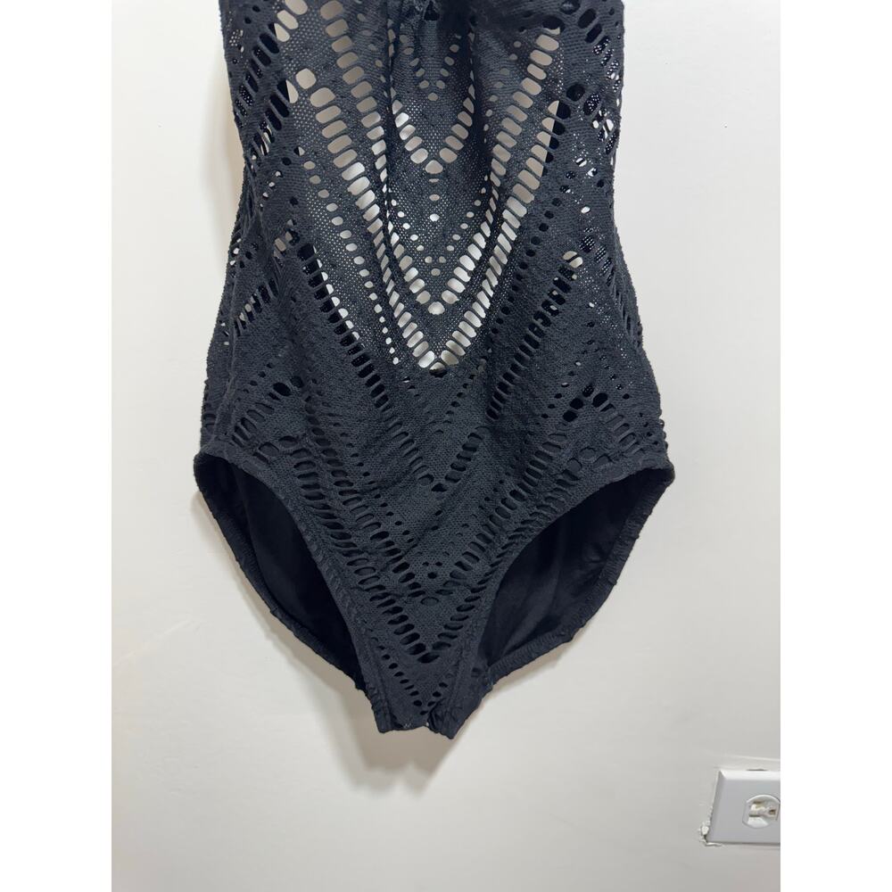 Robin Piccone 'Raquel' Portrait Back One-Piece Swimsuit Size 6 in Black - Picture 10 of 14